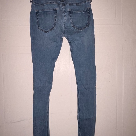 Hollister Distressed Skinny Jeans - Medium Blue - Picture 2 of 3